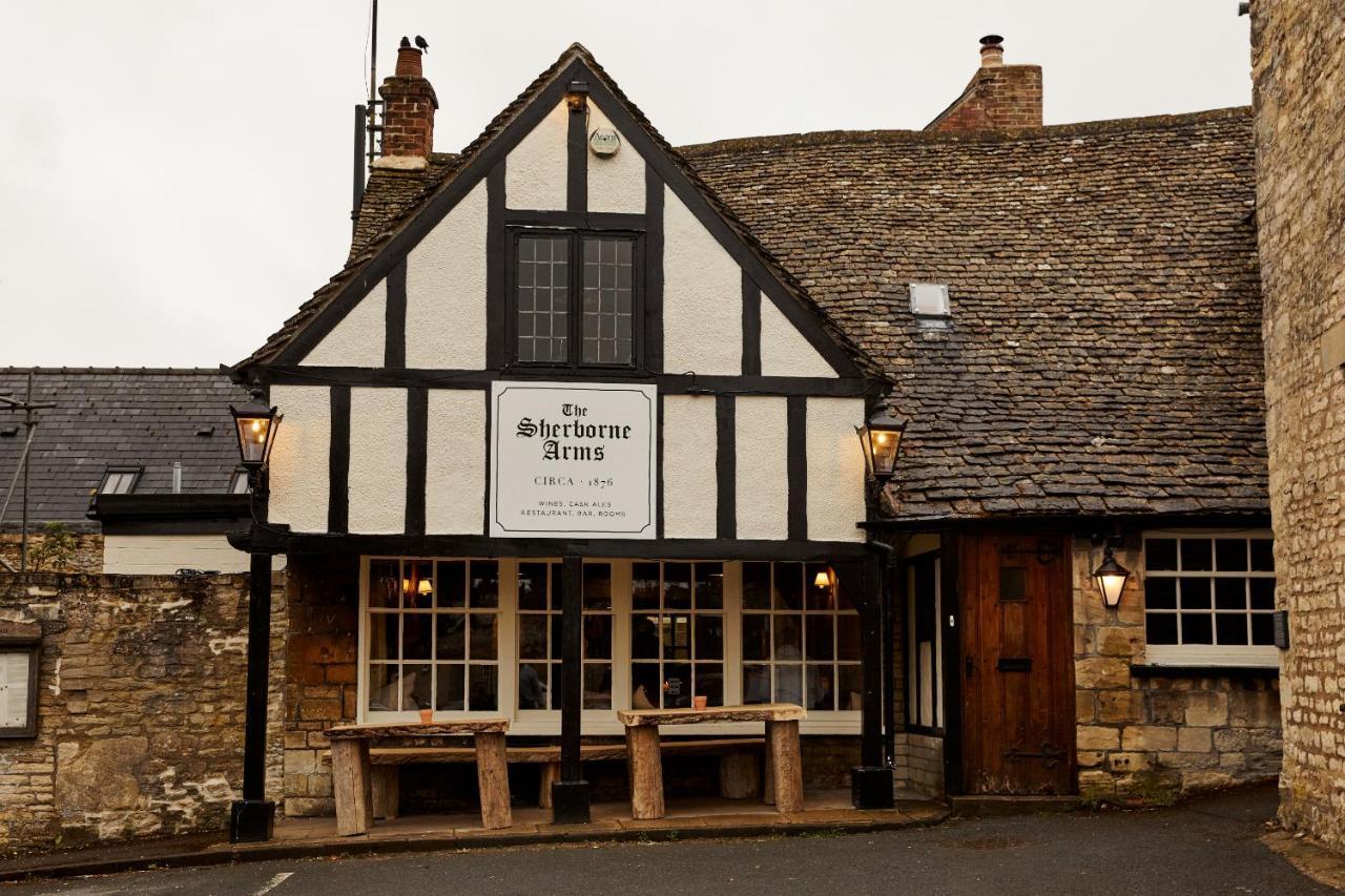 The Sherborne Arms Hotel Northleach Buitenkant foto